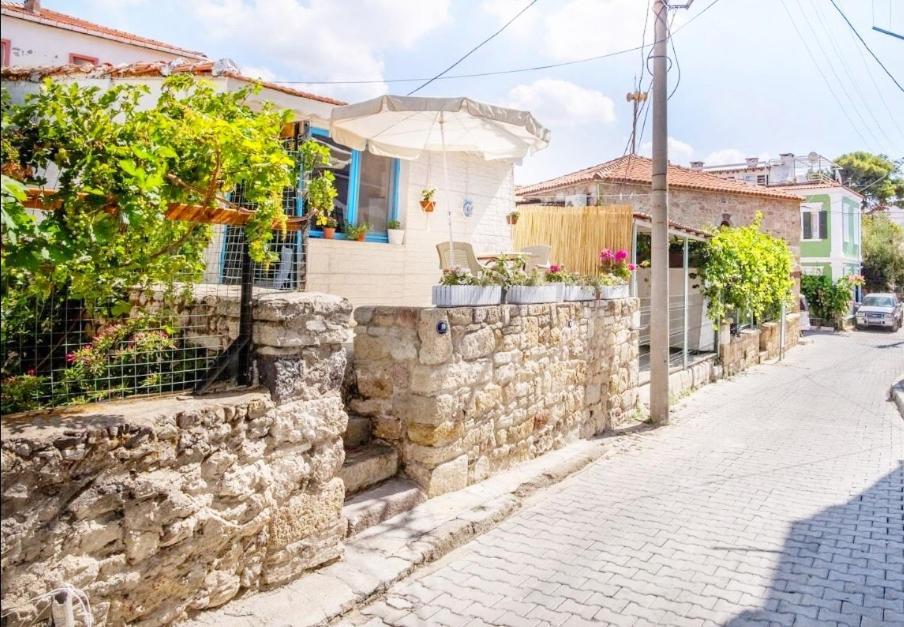 Tiny House Focha Villa Foça Esterno foto